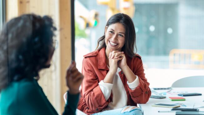 (Artykuły)Umowa zlecenie z własnym dzieckiem do 26. roku życia – co warto wiedzieć?