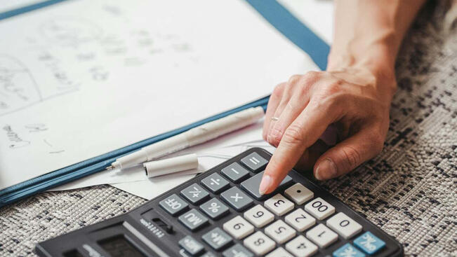 (Artykuły)Podatek od sprzedaży działki – ile wynosi? Kiedy nie trzeba go płacić?