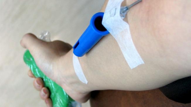 Ryczałtowiec ma prawo odliczyć ulgę na krew w PIT-28