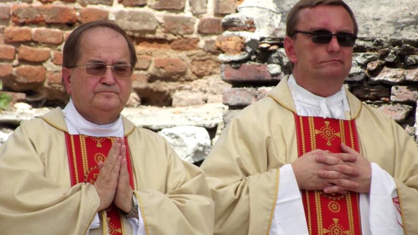 Polacy biją rekordy w dobroczynności! Owsiak czy Rydzyk...