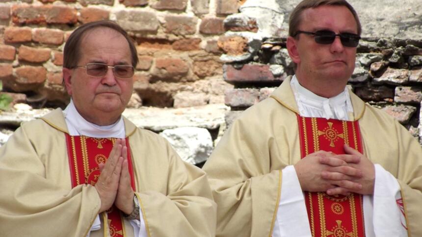 Polacy biją rekordy w dobroczynności! Owsiak czy Rydzyk... 