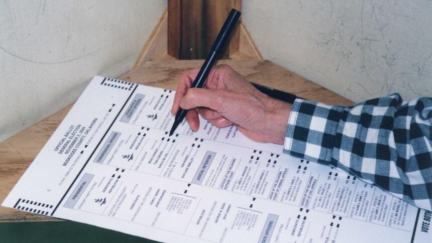 Polacy nie powinni decydować w referendum o podniesieniu...