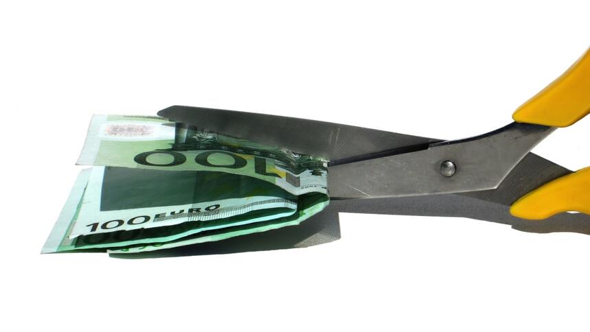 FOR zarzuca kłamstwo Ministrowi Finansów