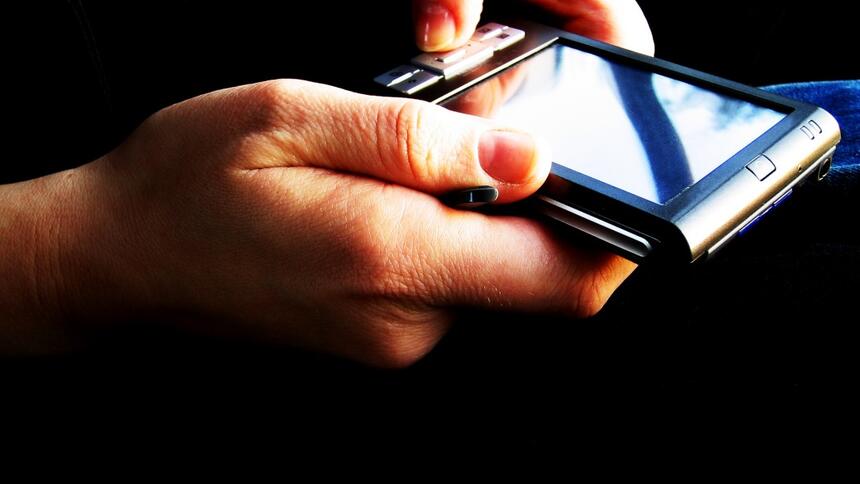 Telefon bywa niezbędny, żeby wykonać przelew