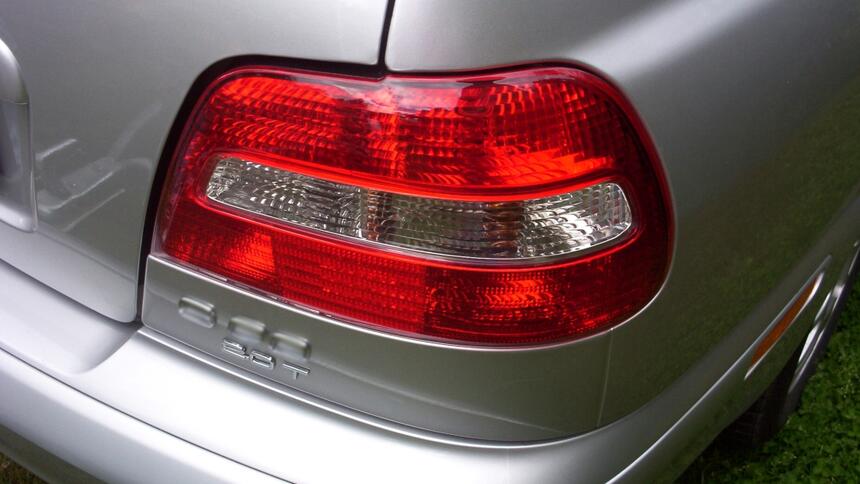 10 banków pożyczy pieniądze na dowolne auto